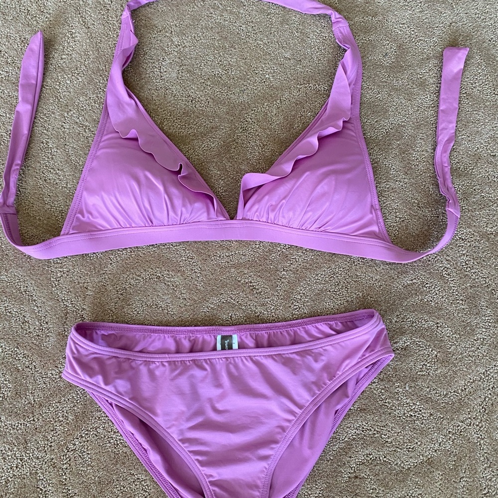 Tommy Bahama ruffle top bikini